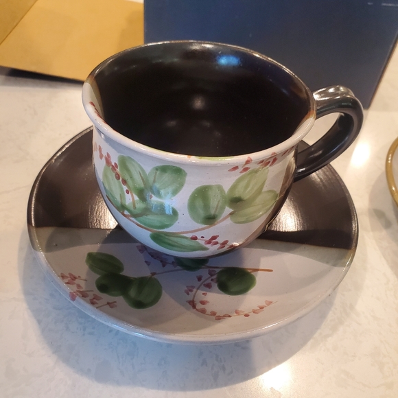 BN Set of 2 tea cups and saucers - Picture 5 of 13